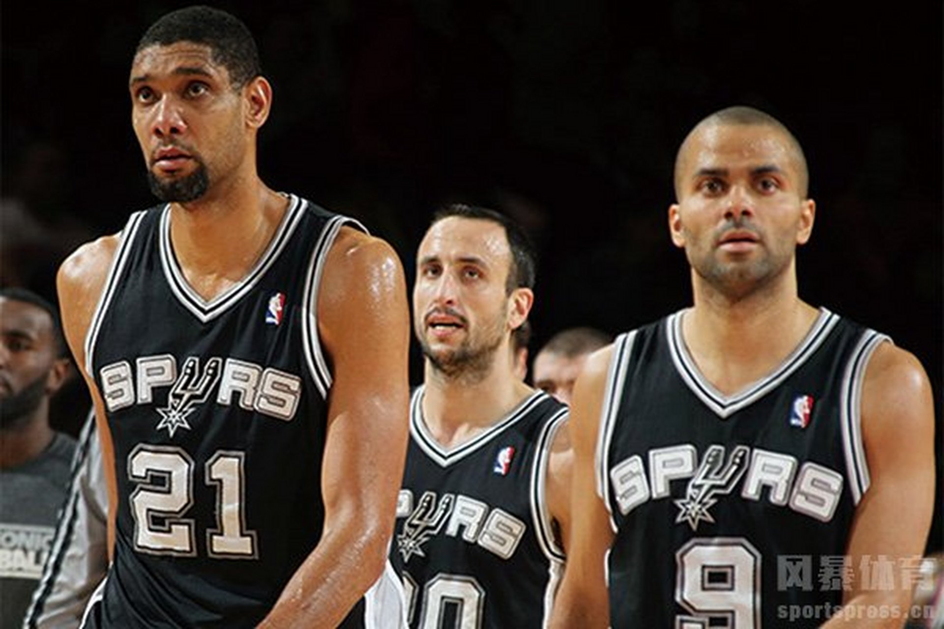 爱游戏娱乐-关于今夜欧篮联传出新动向，圣安东尼奥马刺复出首秀，管理层表态——球迷炸锅，赛季目标并未改变的信息